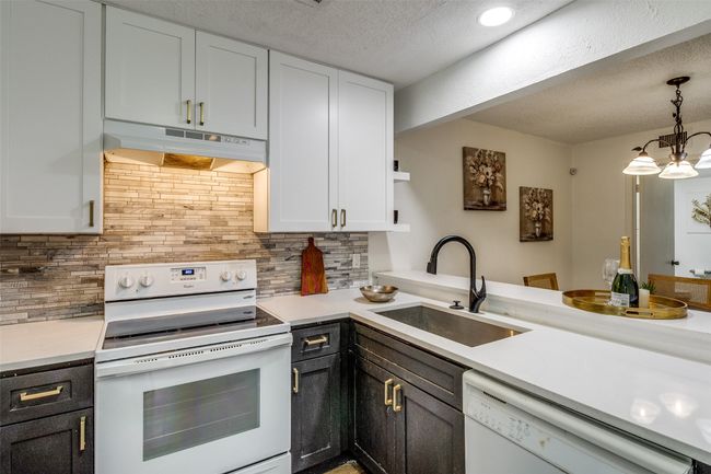 APT-6B - 5626 Preston Oaks Rd, Condo with 2 bedrooms, 2 bathrooms and null parking in Dallas TX | Image 8