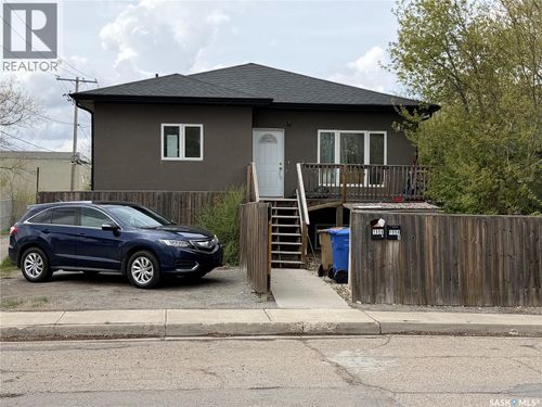 1956 Edgar St, Regina, SK, S4N3K3 | Card Image