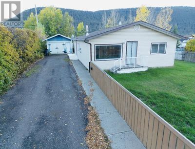 3035 Edwards Dr, House other with 4 bedrooms, 2 bathrooms and null parking in Williams Lake BC | Image 1