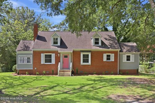 301 W 15th St, Washington, NC, 27889-3661 | Card Image