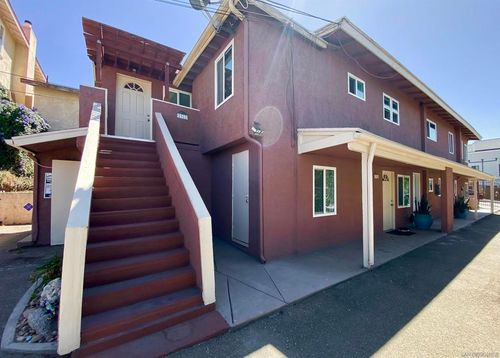 2968 E St, San Diego, CA, 92102-2246 | Card Image