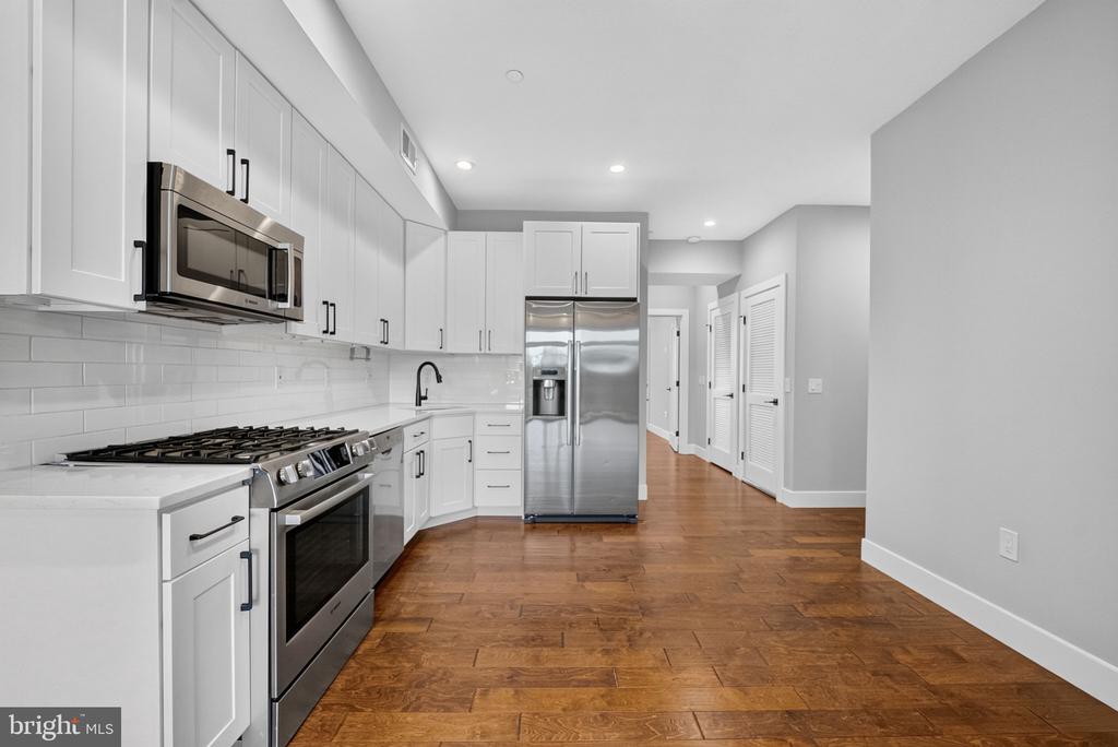 Residential in WASHINGTON 4