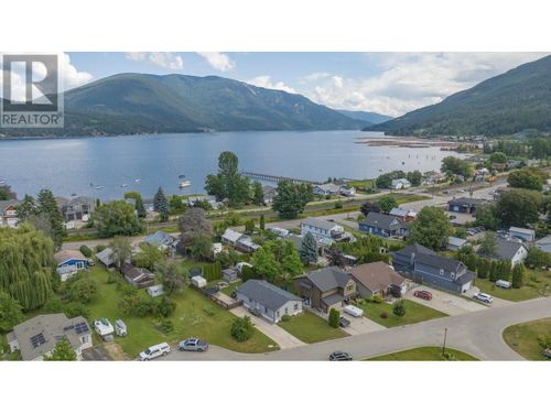 4781 73 Ave Ne, Canoe, BC, V0E1Y6 | Card Image