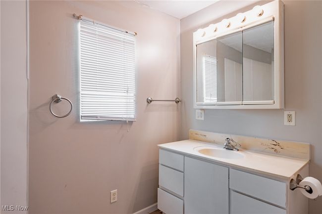 34 Delta Pl, House other with 4 bedrooms, 2 bathrooms and null parking in Davisville WV | Image 19