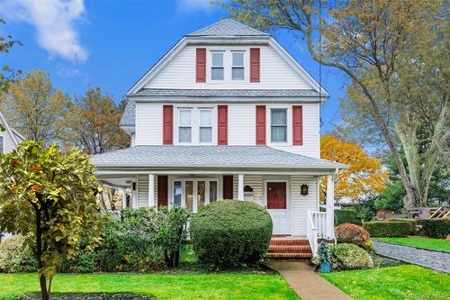 308 Saint Marks Ave, Bellmore, NY, 11710-4134 | Card Image