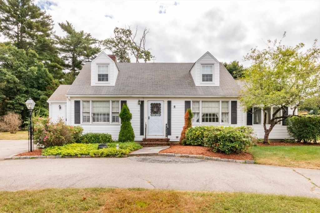 Dorrance St, Attleboro, MA 02703