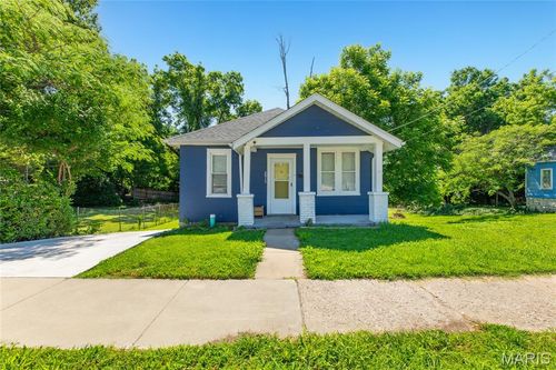 2013 State St, Alton, IL, 62002-3372 | Card Image