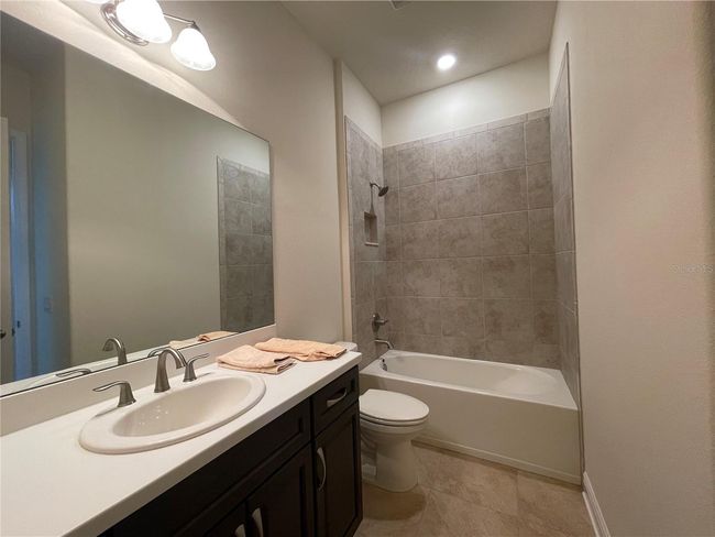 1996 N Peakview Loop, House other with 3 bedrooms, 3 bathrooms and null parking in Hernando FL | Image 9
