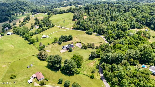 22643 Twin Oaks Rd, House other with 5 bedrooms, 4 bathrooms and null parking in Abingdon VA | Image 73