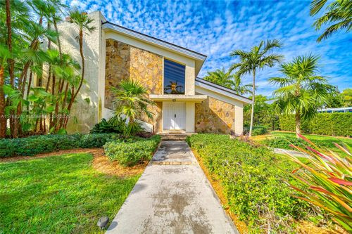 14540 Sailfish Dr, Coral Gables, FL, 33158-1804 | Card Image