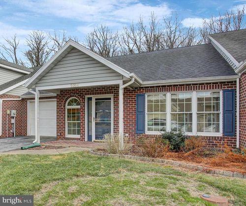 2314 Majestic Ct, CHAMBERSBURG, PA, 17202-8046 | Card Image