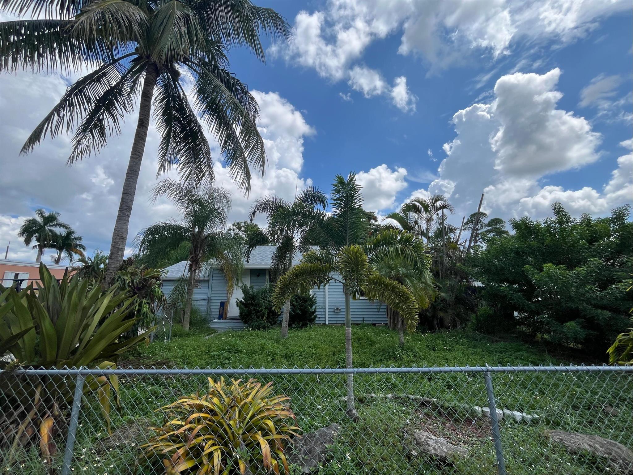 Corrigan Ct, Lake Worth Beach, FL 33461