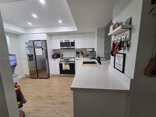 apt-310-16171 Blatt Blvd, Weston, FL, 33326-1425 | Card Image