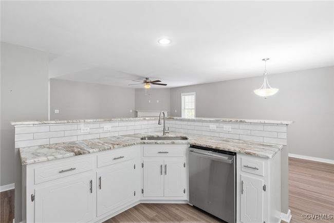 7825 Winding Ash Ct, House other with 3 bedrooms, 2 bathrooms and null parking in Chesterfield VA | Image 7