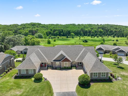 W314N352 Lara Ln, Delafield, WI, 53018-3209 | Card Image