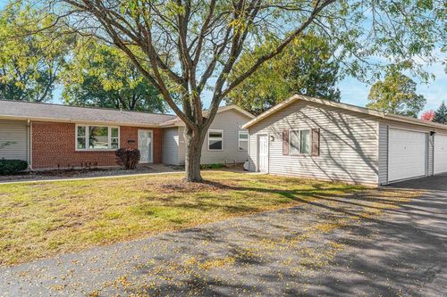c-1025 S West Court, APPLETON, WI, 54915 | Card Image