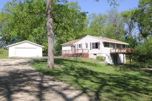 32055 Spring Ave, New Hartford, IA, 50660-8528 | Card Image