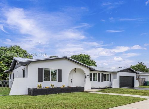 8460 Sw 201st St, Cutler Bay, FL, 33189-2034 | Card Image