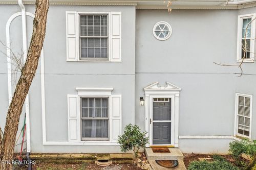 8831 Ashton Ct, Knoxville, TN, 37923-6000 | Card Image