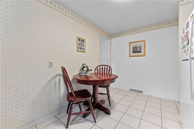 1467 Meteor Cir, House other with 3 bedrooms, 3 bathrooms and 2 parking in Upper St. Clair PA | Image 16