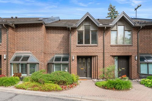 5-111 Echo Dr, Ottawa, ON, K1S5K8 | Card Image