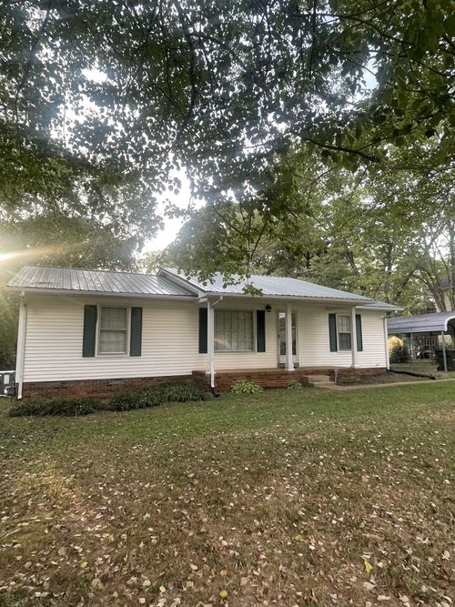 601 Herb Dr, Lawrenceburg, TN, 38464-2962 | Card Image