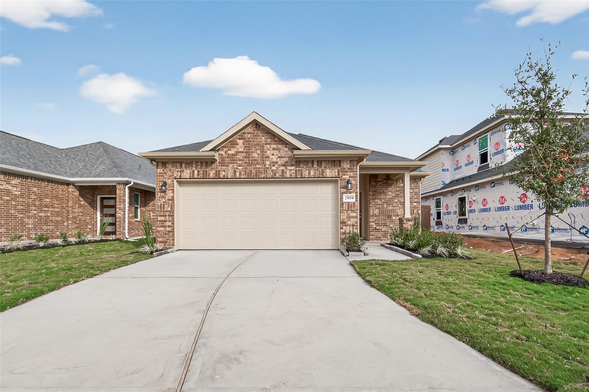 Residential in Iowa Colony 2