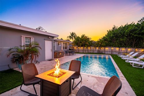 1305 Funston St, Hollywood, FL, 33019-2219 | Card Image