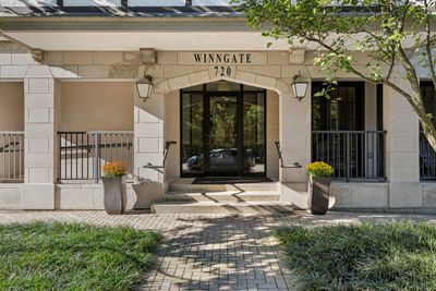 3B - 720 Green Bay Road, Condo with 2 bedrooms, 2 bathrooms and 2 parking in Winnetka IL | Image 2