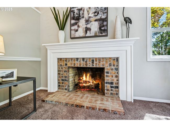 Fireplace | Image 6