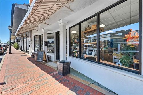 92 E Main St, buford, GA, 30518-5711 | Card Image