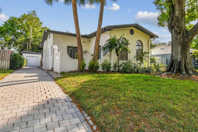 3120 S Julia Cir, House other with 3 bedrooms, 2 bathrooms and null parking in TAMPA FL | Image 6