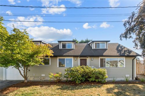 222 Morison Ave, Parksville, BC, V9P1K7 | Card Image