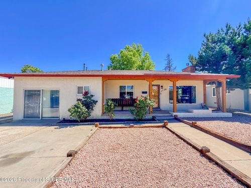 1129 N Laguna Ave, Farmington, NM, 87401-7073 | Card Image