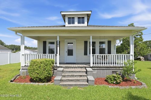 1304 Stallings Pkwy, New Bern, NC, 28562-2856 | Card Image