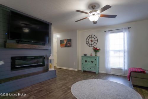 244 Blossom Ln, Elizabethtown, KY, 42701 | Card Image