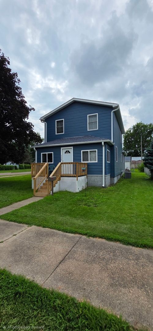 2398 Dunham St, Clinton, IA, 52732-6935 | Card Image