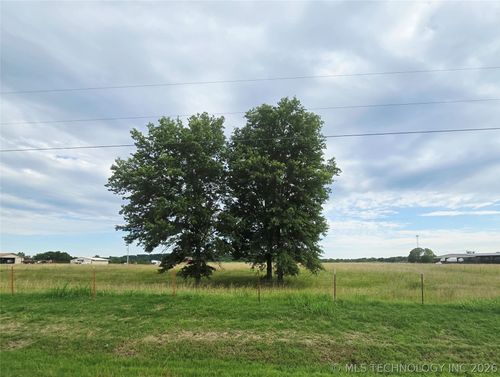 7 E 510 Road, Claremore, OK, 74019 | Card Image