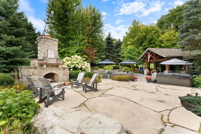 3 Bogle Dr, House other with 4 bedrooms, 5 bathrooms and 10 parking in Carlisle ON | Image 47