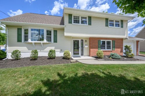 31 Starlit Drive, Middlesex, NJ, 08846 | Card Image