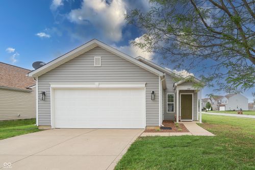 3367 Rolling Knoll Ln, Columbus, IN, 47201-1435 | Card Image