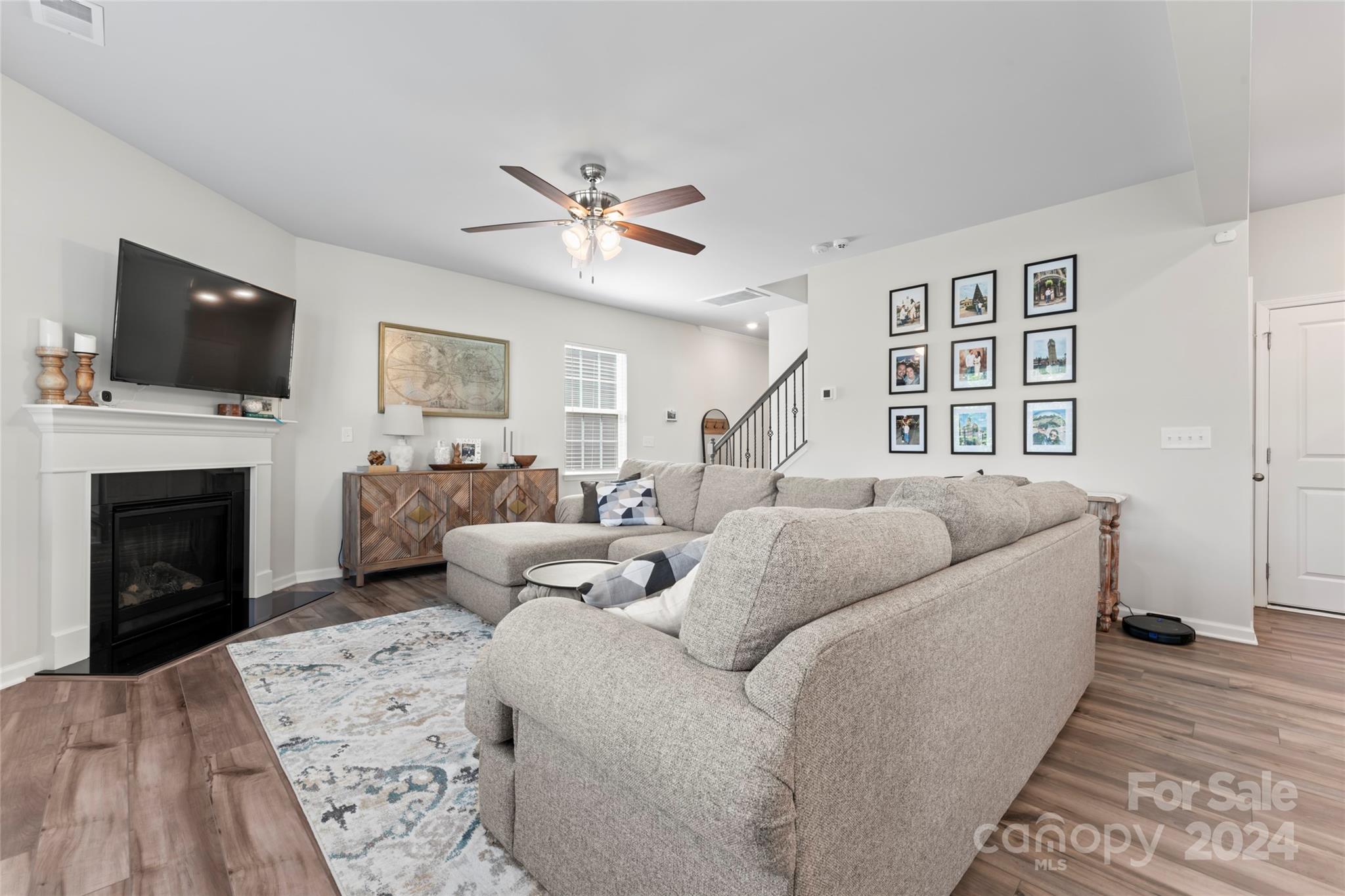 Stark Way, Charlotte, NC 28278
