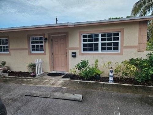 apt-b-105 Se 15th St, Deerfield Beach, FL, 33441-2305 | Card Image