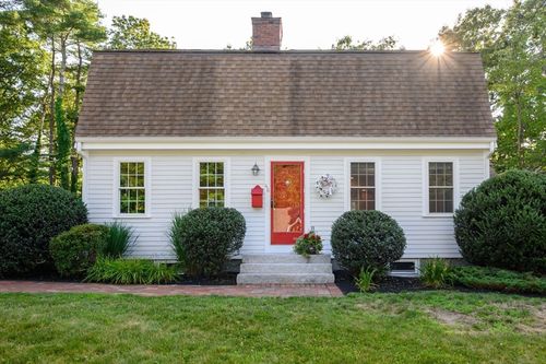 46 Liberty Pole Rd, Hingham, MA, 02043-3653 | Card Image