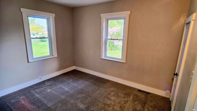 1401 N Quarry Rd, House other with 5 bedrooms, 2 bathrooms and null parking in Marion IN | Image 24
