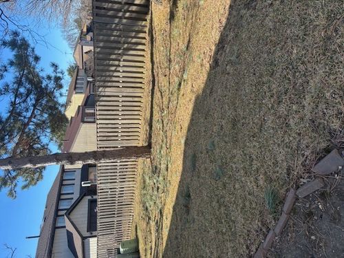 8167-8167 Ripple Rdg, Darien, IL, 60561-6422 | Card Image