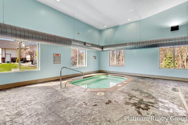 Clubhouse-Hot Tub | Image 46