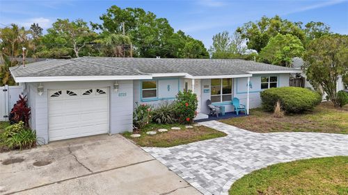 6725 17th Ln N, ST PETERSBURG, FL, 33702-6531 | Card Image