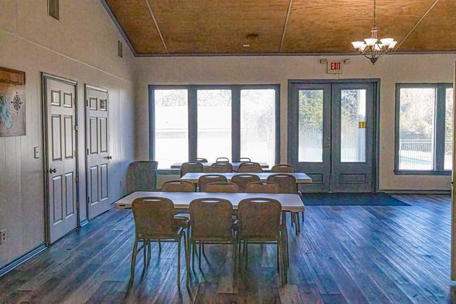 240 Coco Loop, House other with 2 bedrooms, 2 bathrooms and 2 parking in Pointblank TX | Image 46