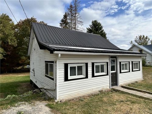 114 Queen St, Marlbank, ON, K0K2L0 | Card Image